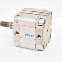 Festo Kompaktzylinder ADVU-50-15-A-P-A 156046 50 kolben | 15 Hub -used-