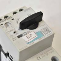 Siemens Leistungsschalter 3,5-5A 3RV1021-1FA15 3RV1 021-1FA15 -used-
